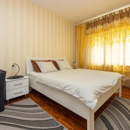 Nella. Apartment Crikvenica Ngoại thất bức ảnh