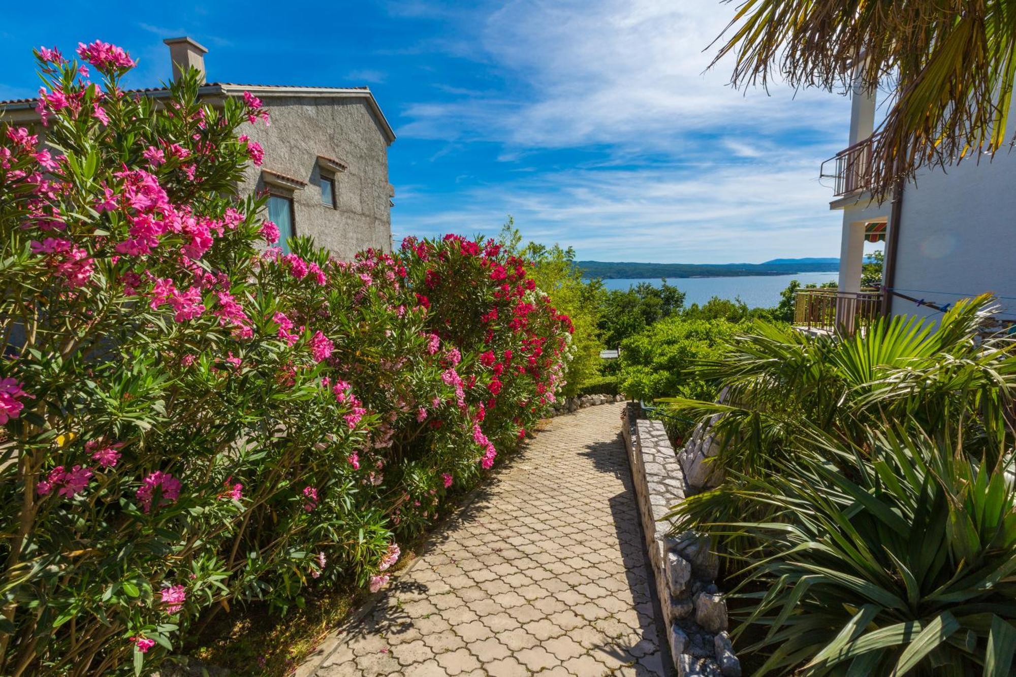 Nella. Apartment Crikvenica Ngoại thất bức ảnh