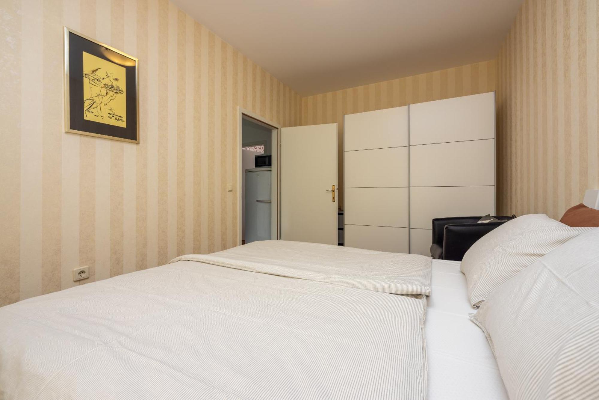 Nella. Apartment Crikvenica Ngoại thất bức ảnh